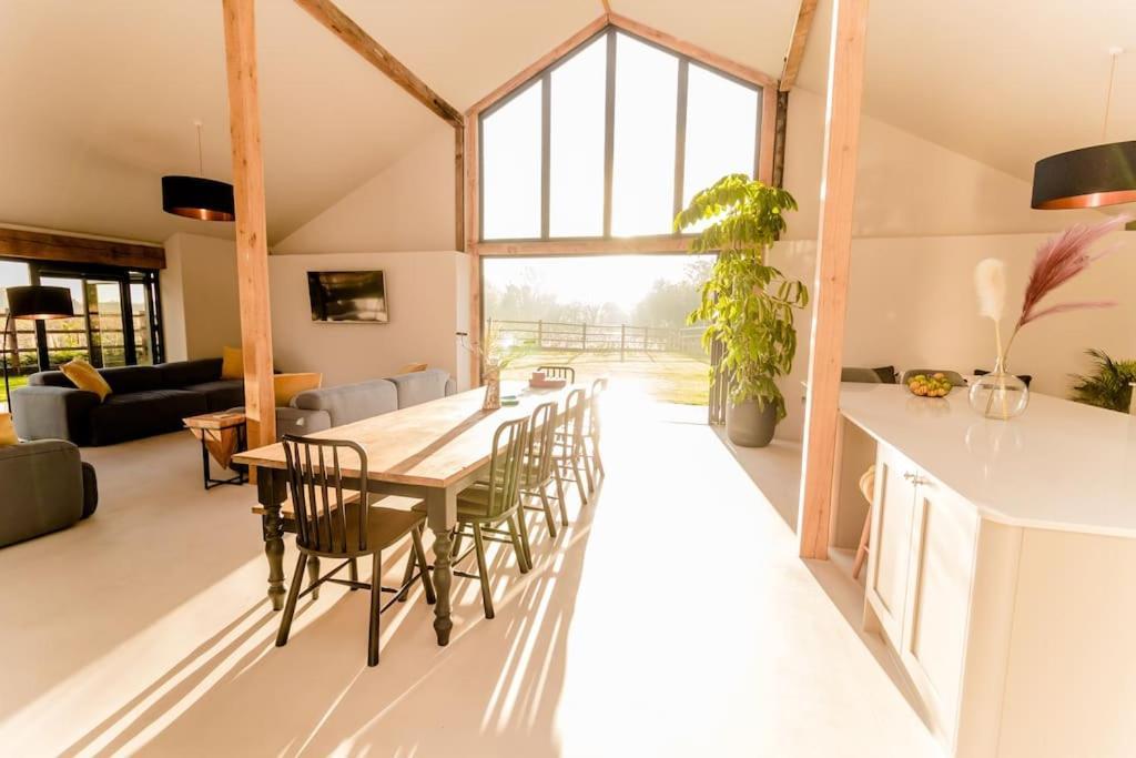 Beautiful Barn Conversion Close To The Broads Dilham Exterior photo